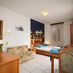 Palac -free Parking- Baška Voda