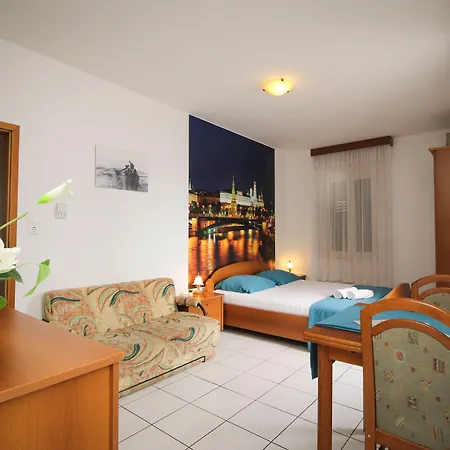 Palac -free Parking- Baška Voda