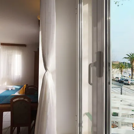 Palac -free Parking- *